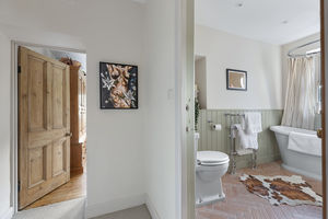 Photo 24- click for photo gallery